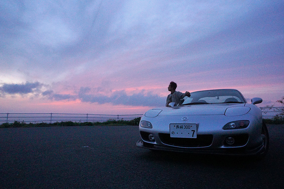 夕景とRX-7と西本さん