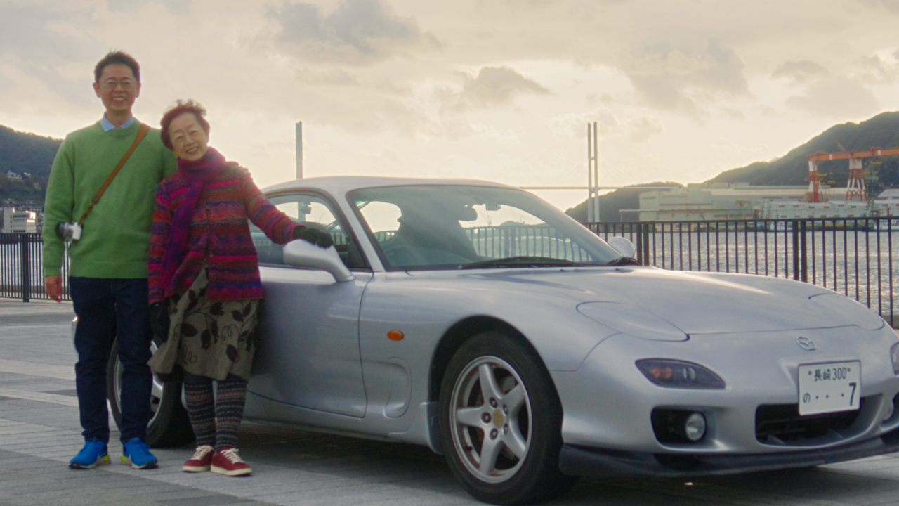 笑顔の西本さん親子とRX-7
