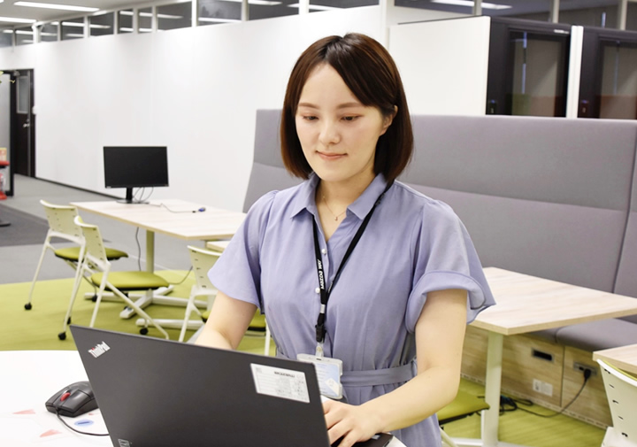 仕事中の社員CP M.Sの写真