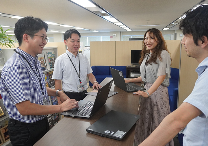 仕事中の社員MJO K.Sの写真2
