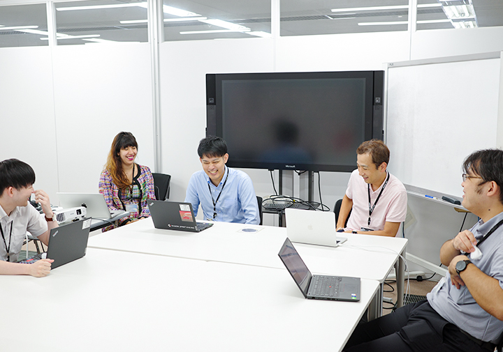 仕事中の社員S.Kの写真