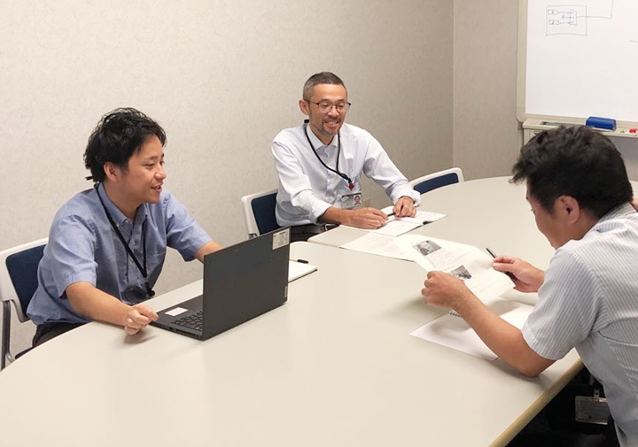 仕事中の社員Y.Oの写真2