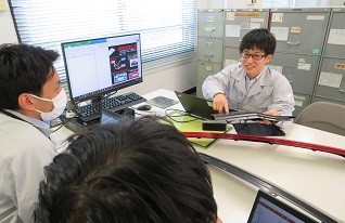 現物確認の様子①