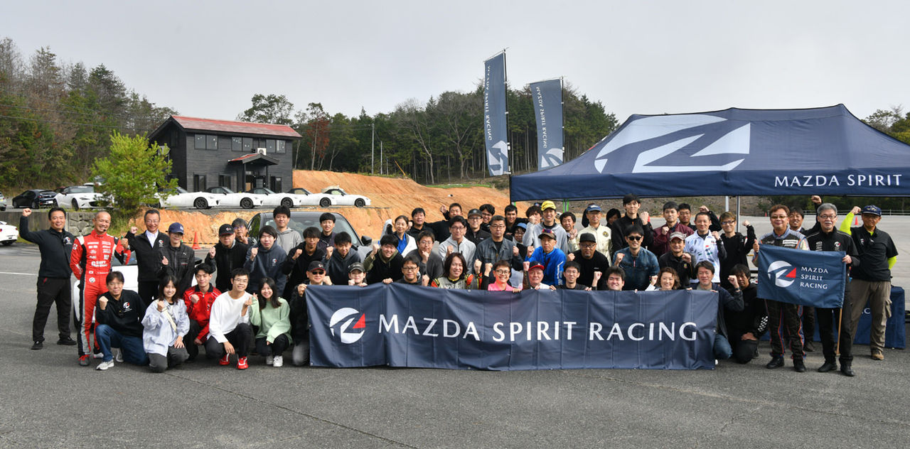 TSタカタサーキット（広島県）マツダスピリットレーシング マルチフィールド 参加台数35台