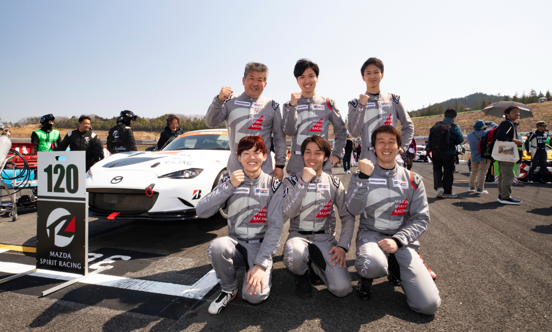 倶楽部MAZDA SPIRIT RACINGの写真