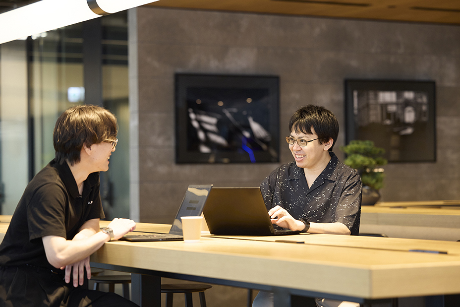 The Azabudai office features many co-working spaces.