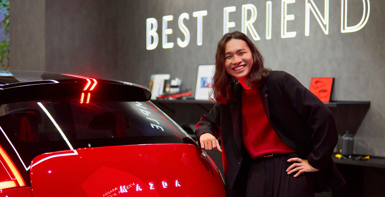 MAZDA VISION X-COMPACTとデザイナー